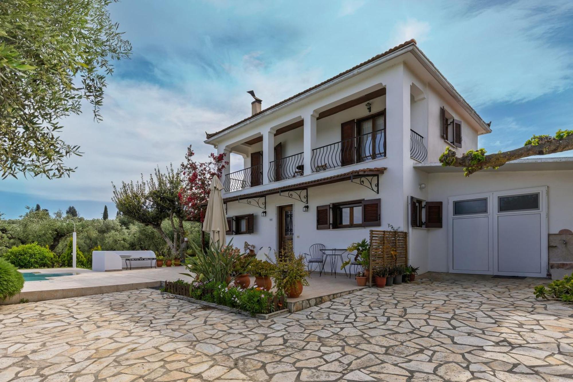 Villa Lola - 3 Bedrooms & Private Pool Литакия Экстерьер фото