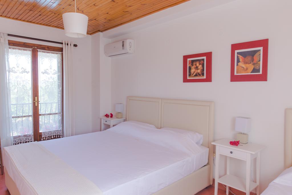 Villa Lola - 3 Bedrooms & Private Pool Литакия Экстерьер фото