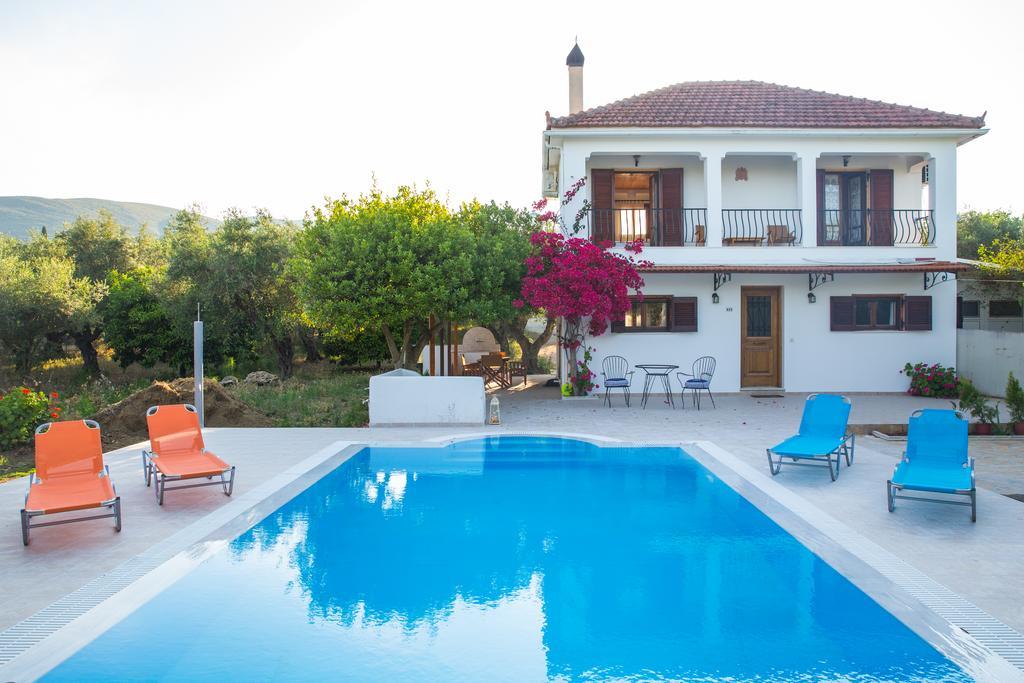 Villa Lola - 3 Bedrooms & Private Pool Литакия Экстерьер фото